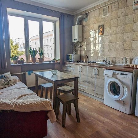 Двухкомнатная Квартира На Пятницкой Cernihiv Exterior foto